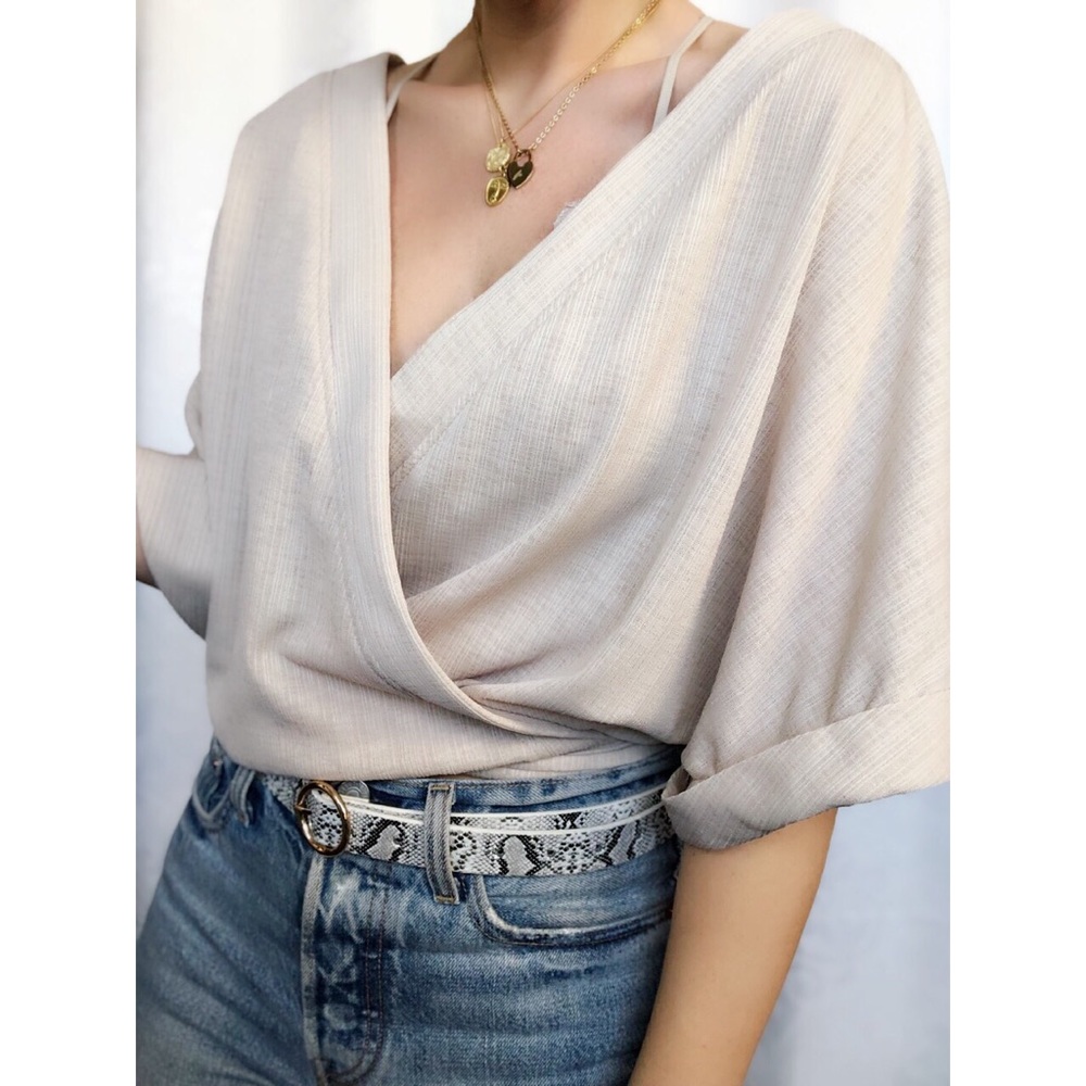 Last 1✨🆕Merci Nude Deep V Kimono Wrap Top - Picture 8 of 8
